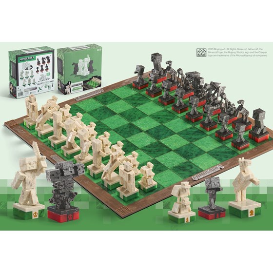 NOBLE COLLECTION – MINECRAFT – OVERWORLD HEROES VS. HOSTILE MOBS CHESS SET